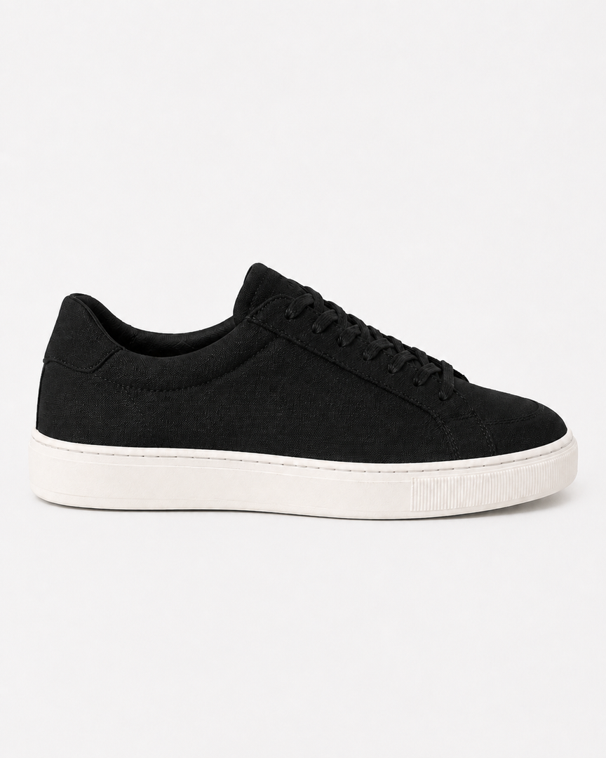 Classic Low Sneaker