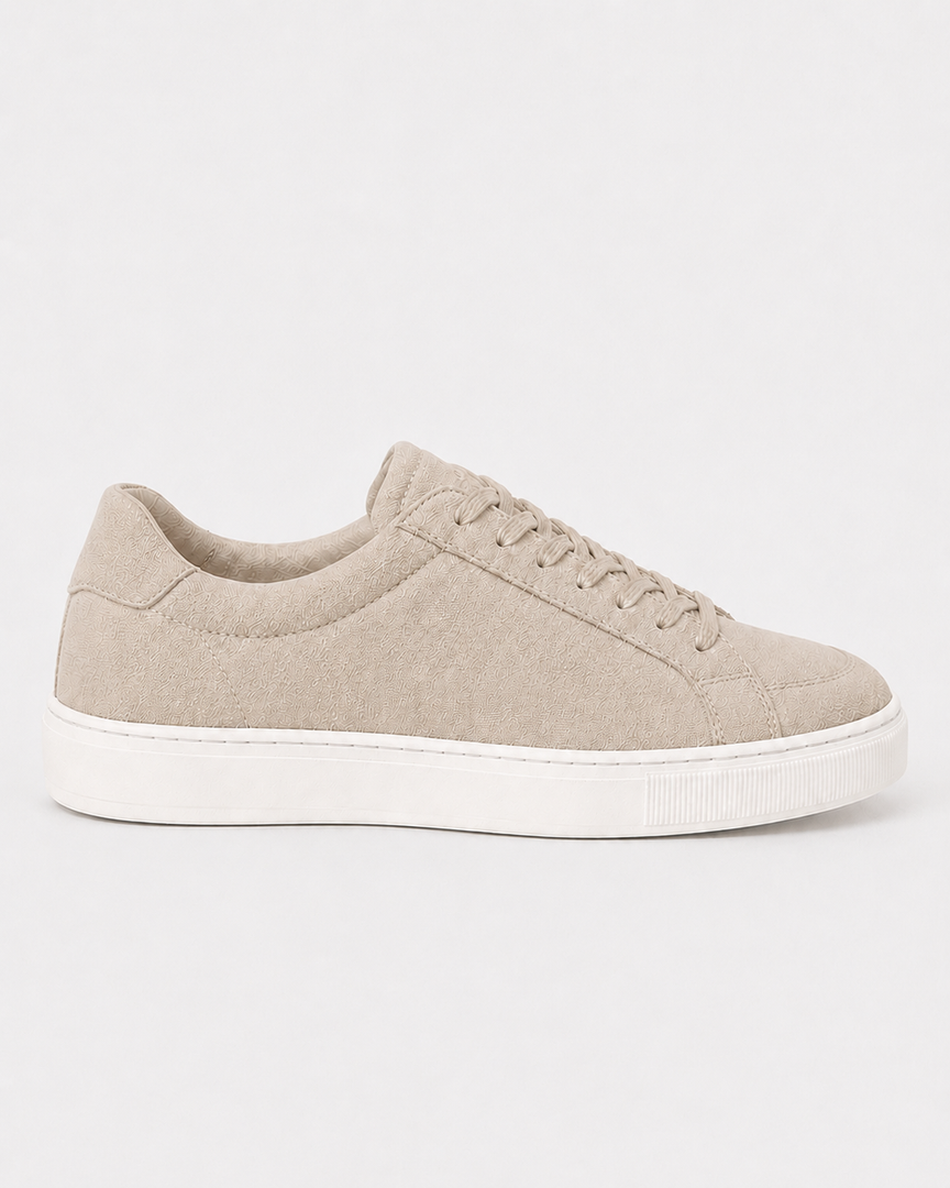 Classic Low Sneaker